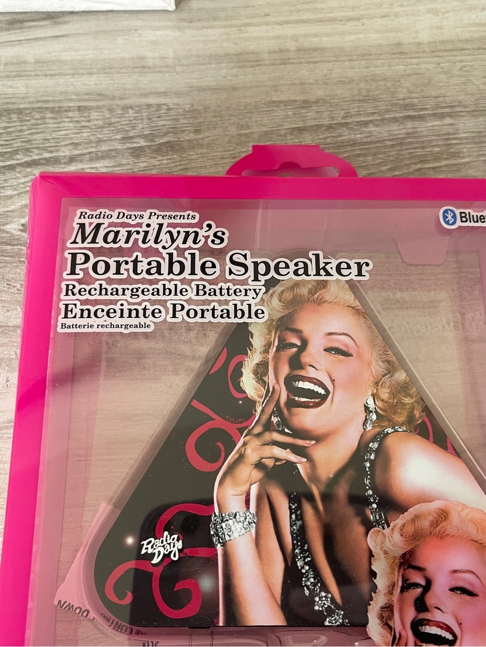 Marilyn Monroe Portable Bluetooth Speaker 2013 - Picture 4 of 7